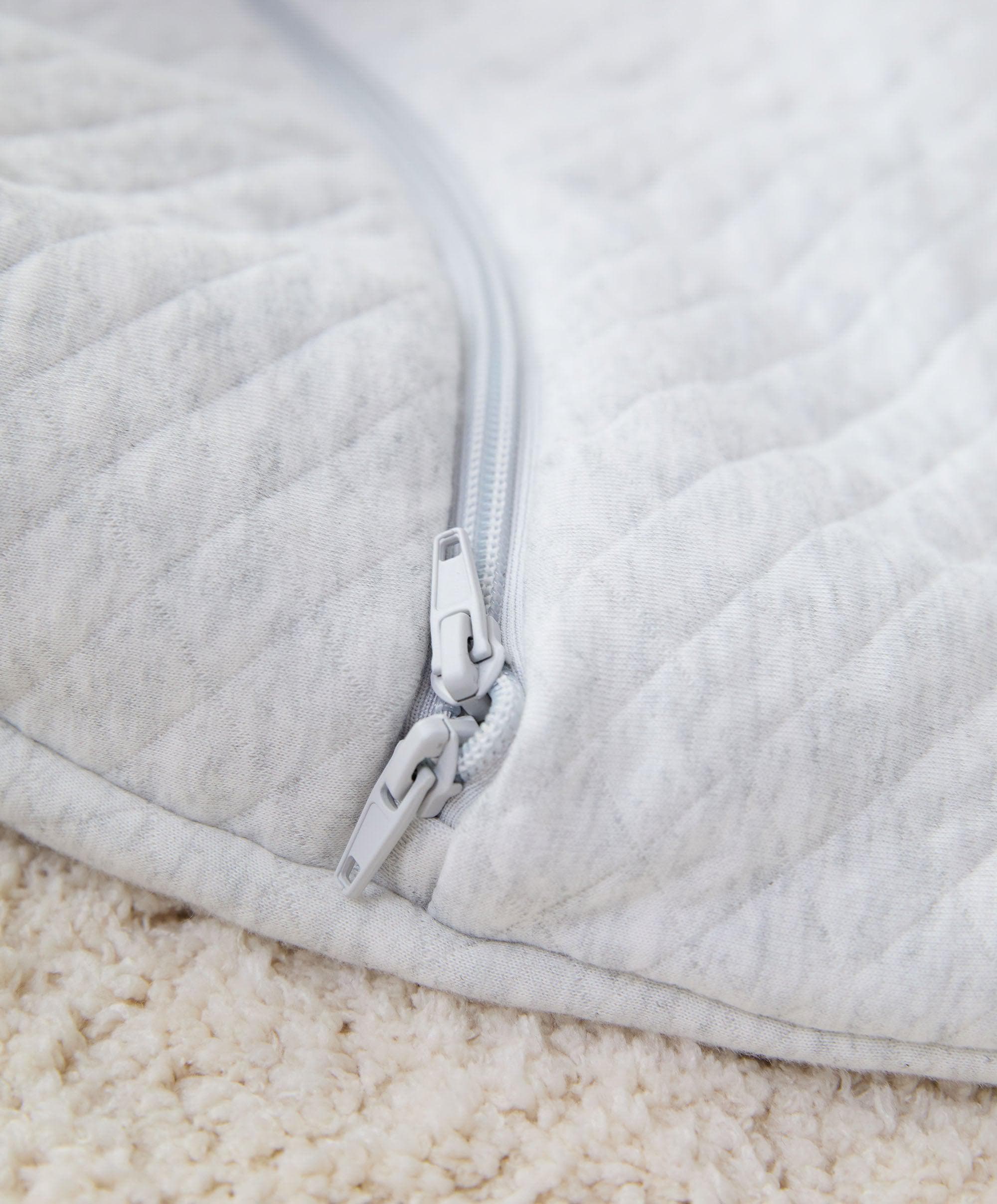 Purflo Cuddle to Sleep Bag 3-12 Months (2.5 Tog) - Grey - Image 6